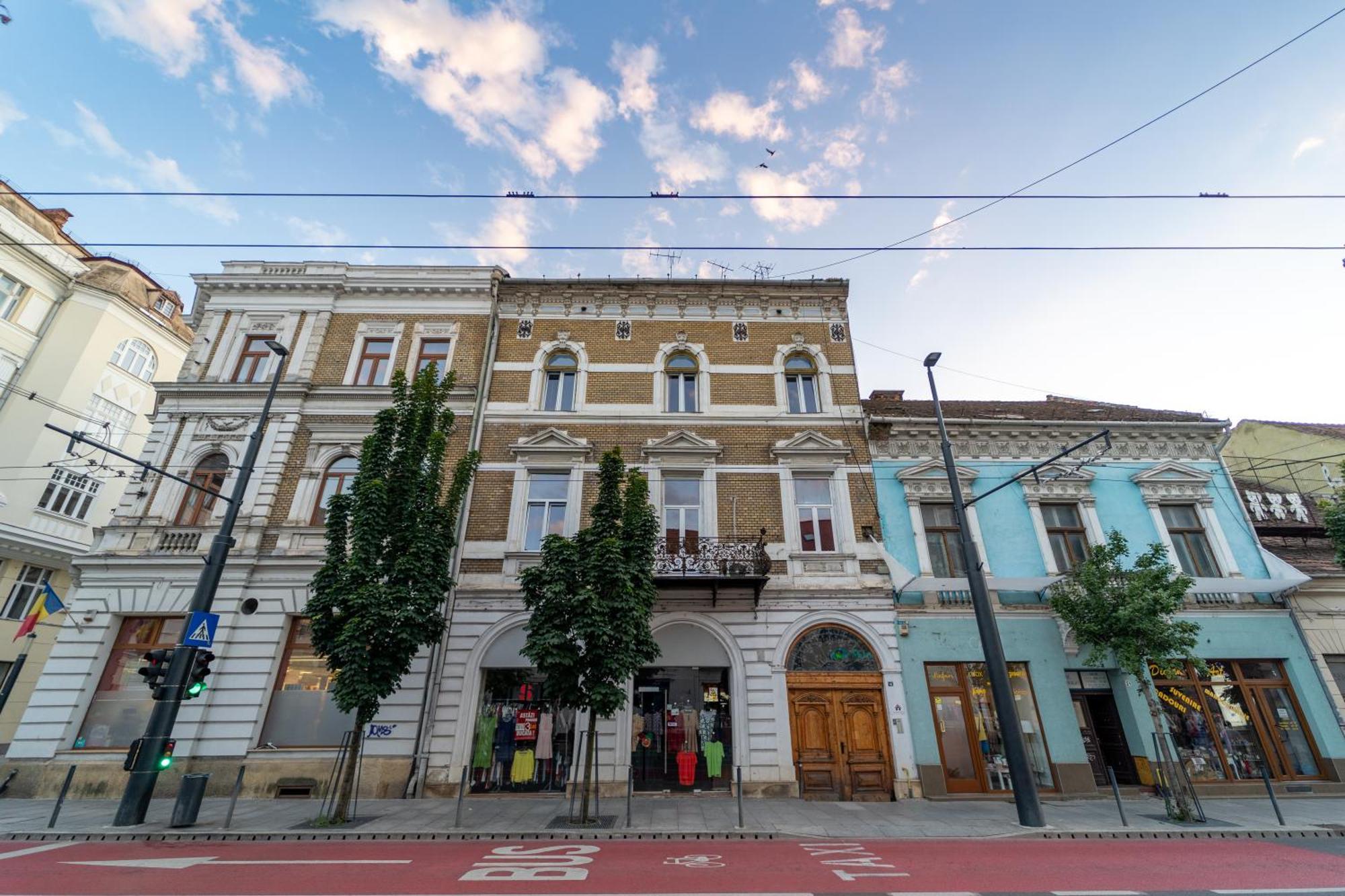 Villa Noble 5 Star House In Unirii Plaza à Cluj-Napoca Extérieur photo